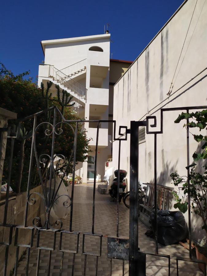 Casa La Rosa Tutto A Portata Di Mano Apartamento Marina di Ragusa Exterior foto